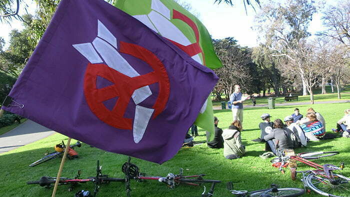 'Bikes against the bomb' protest in Australia 2015. Photo: MAPW/Flickr.